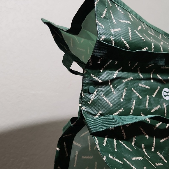 Lululemon reusable bag tote - Picture 9 of 10